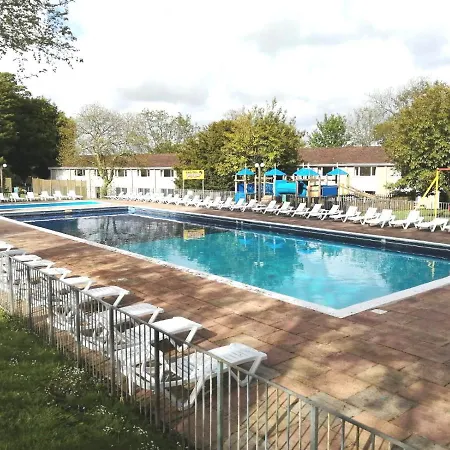 2 Bed With Full Use Of Site Facilities